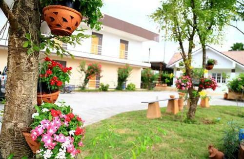 Baanpooya Hotel And Resort