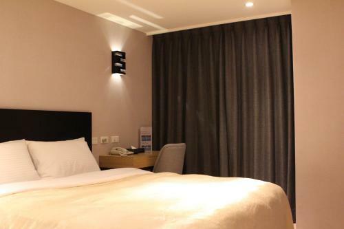 Hotel E-house Xining Branch