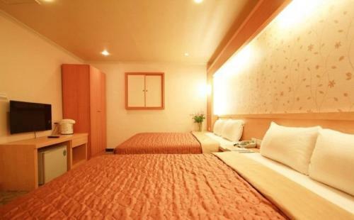 Posada Red Cabin Inn
