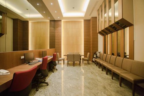 Kaishen Starlight Hotel
