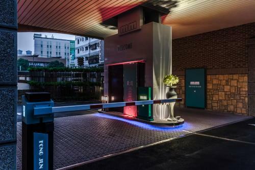 Mmmotel