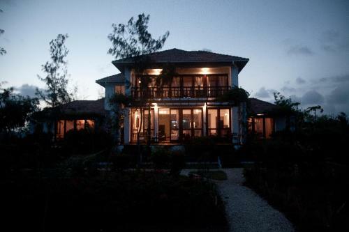 Hostal Karabai Villa