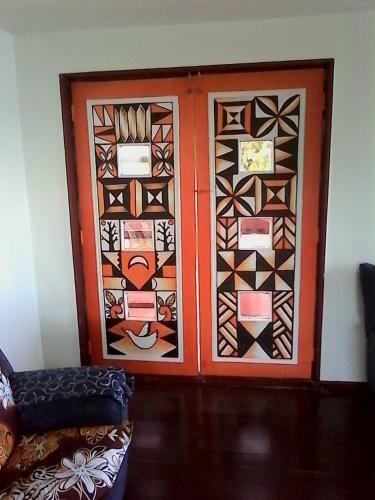 Paul's Waterfront Holiday House