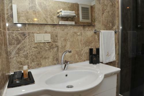 Apartamento Qamar Prestige Suites
