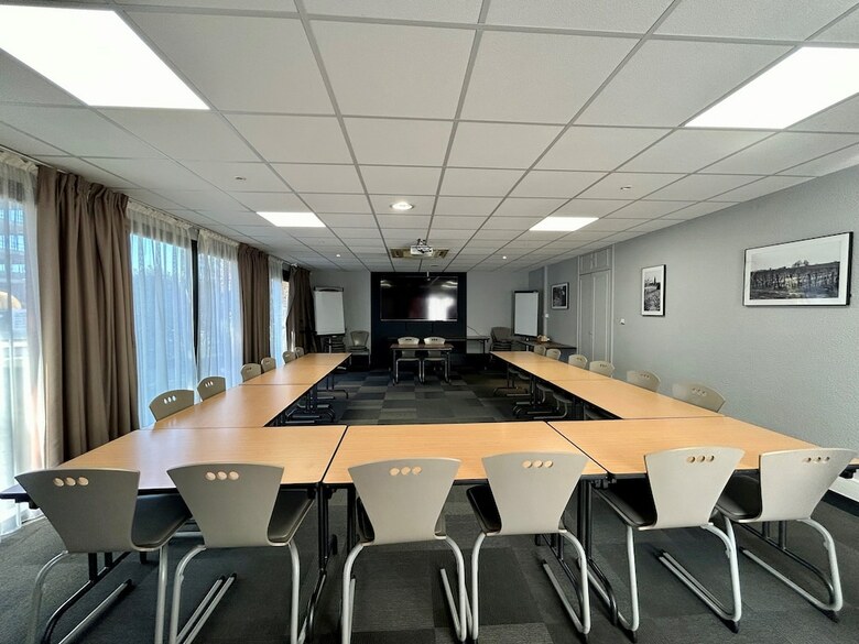 Hotel Campanile Bordeaux - Gradignan