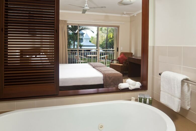Hotel Mantra Amphora