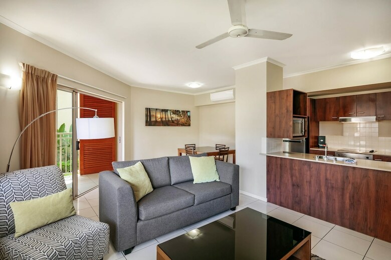 Hotel Mantra Amphora