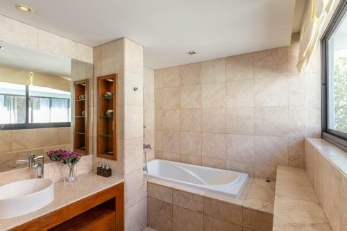 Ocean Luxury Villas Danang