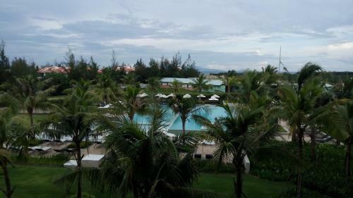 Ocean Apartment Spa & Golf Danang