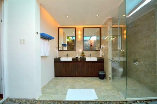 Hotel Golden Peak Resort & Spa