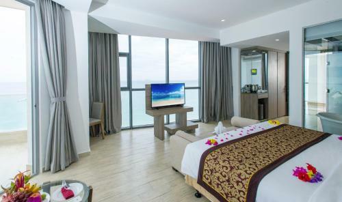 Hotel Golden Peak Resort & Spa