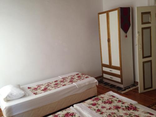 Hostal Hayat Alti Guest House