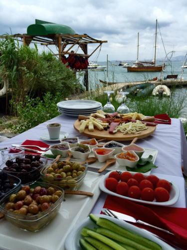 Tuzla Yacht Club