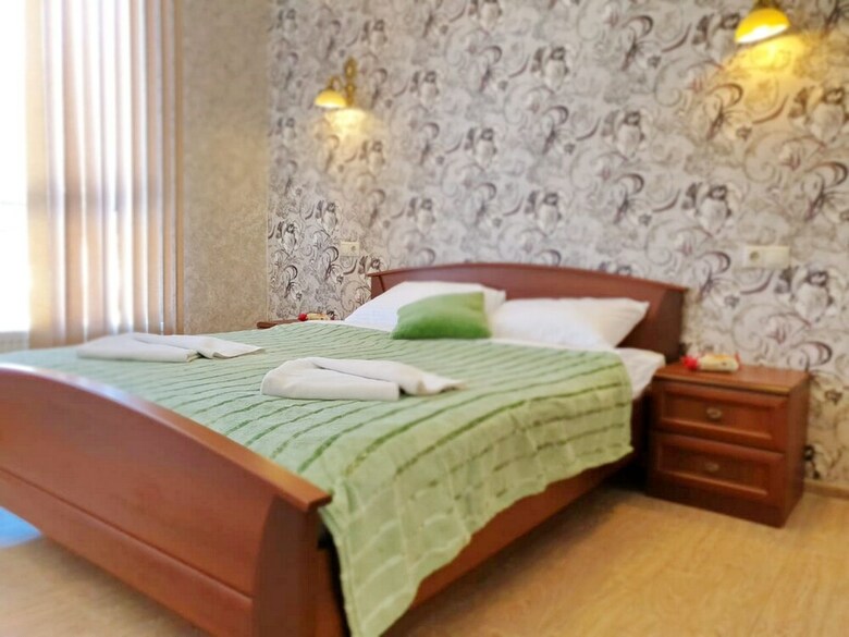 Oplot Hotel