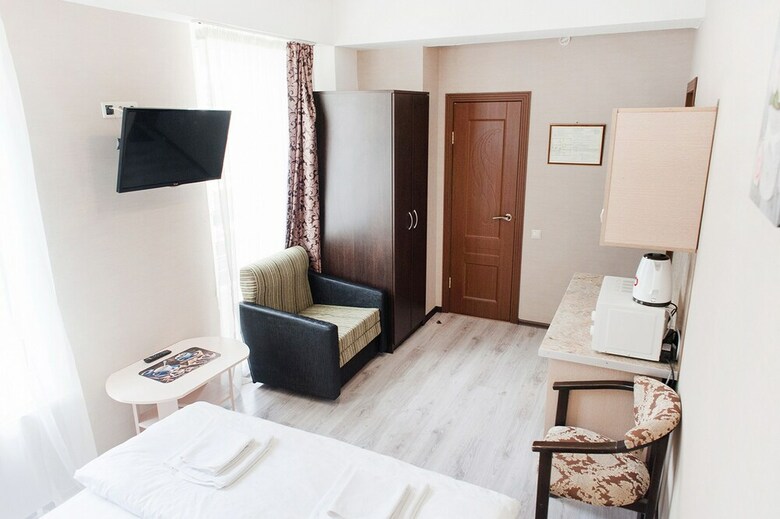 Oplot Hotel