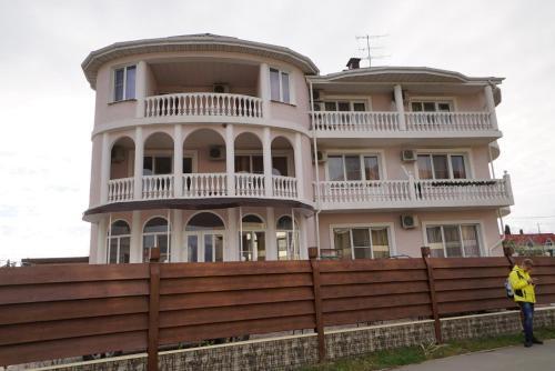 Hostal Guest House Na Figurnoy 51