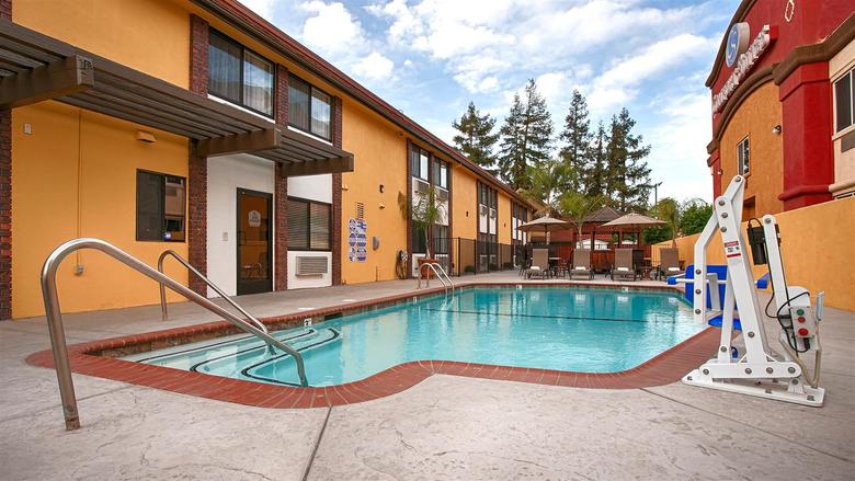 Best Western Town & Country Hotel