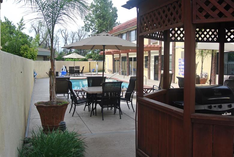 Best Western Town & Country Hotel