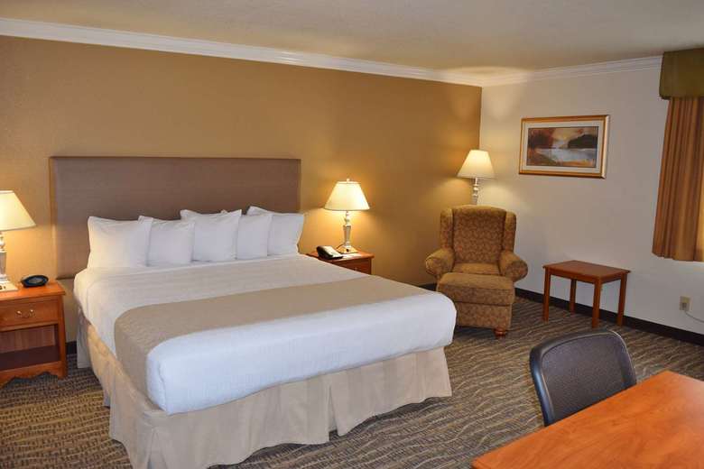 Best Western Town & Country Hotel