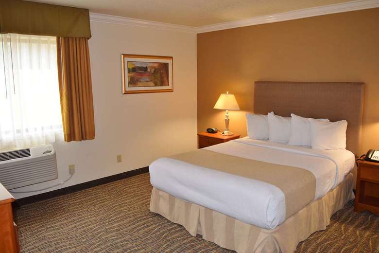 Best Western Town & Country Hotel