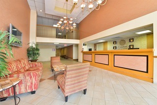 Hotel Comfort Inn And Suites