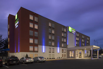 Hotel Comfort Inn And Suites