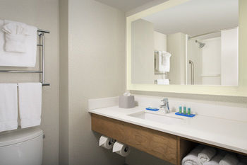Hotel Comfort Inn And Suites