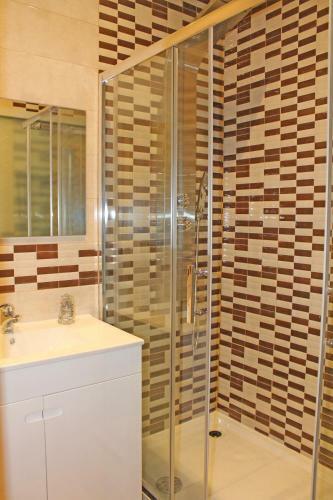 Hostal Monte Carlo Love Porto