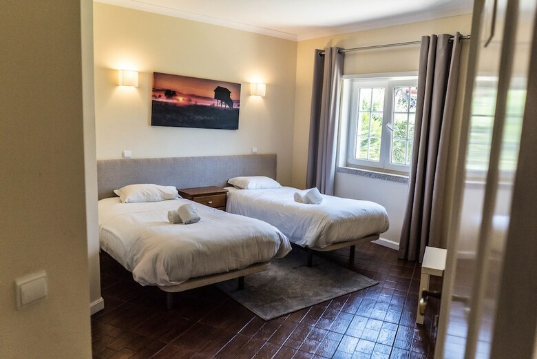 Hostal Albufeira Lounge Guesthouse