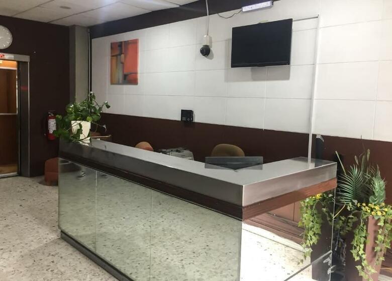 Hotel Trevi