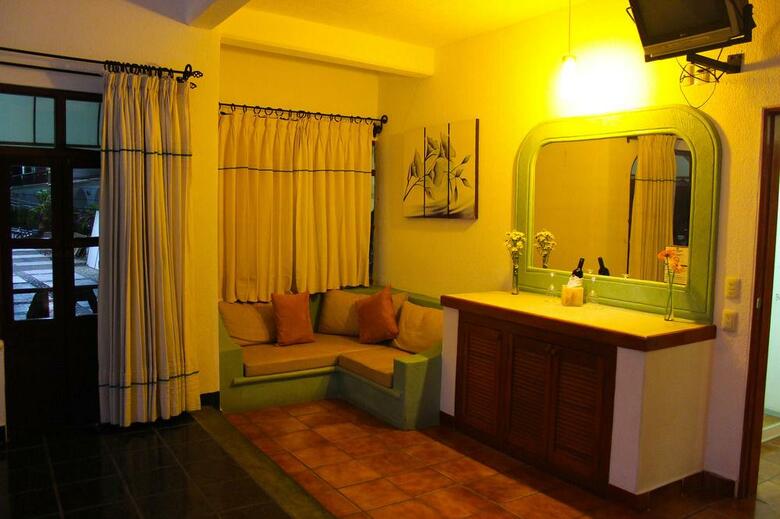 Hotel Careyes Puerto Escondido