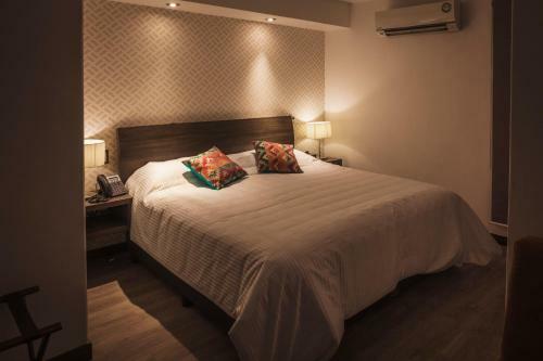 Hotel Platino Expo