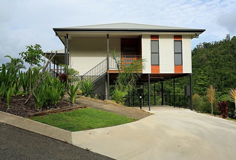 Laguna Views - Airlie Beach