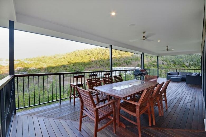 Laguna Views - Airlie Beach