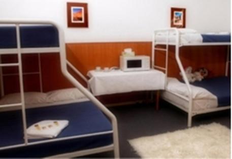 Holiday Lodge Hotel