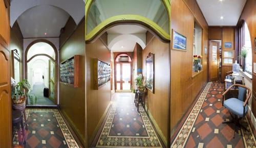 Holiday Lodge Hotel
