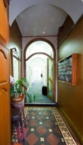 Holiday Lodge Hotel