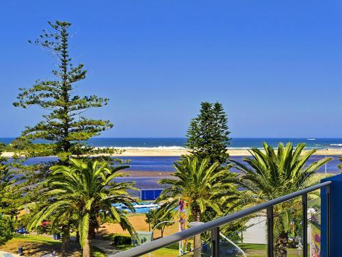 Coast Luxury Apartment 24