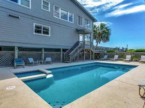 #2000 Arthur/oxner Holiday Home