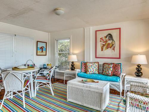 #2000 Arthur/oxner Holiday Home