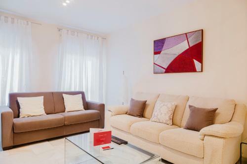 Caleta Homes - Apartamentos Pompidou