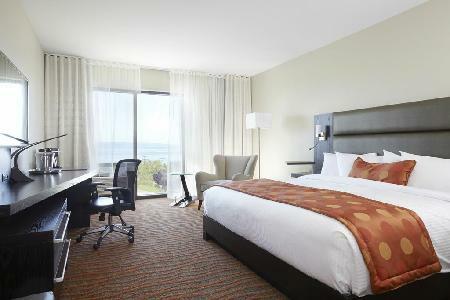 Levesque Hotel