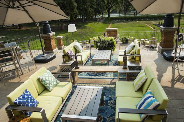 Hotel Delta Bessborough