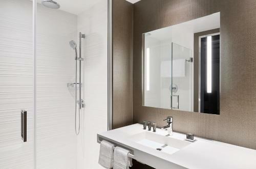 AC Hotel By Marriott Phoenix Tempe/downtown