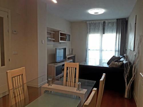 Apartamentos Valle De Tena - Las Margas Golf