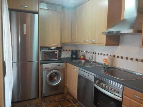 Apartamentos Valle De Tena - Las Margas Golf