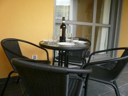 Apartamentos Valle De Tena - Las Margas Golf