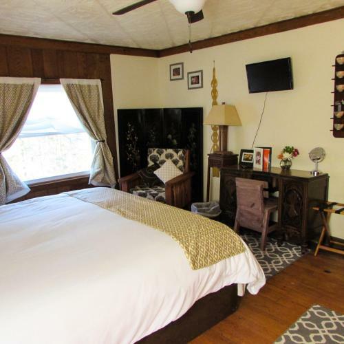 Bed & Breakfast Red Leaf River Inn