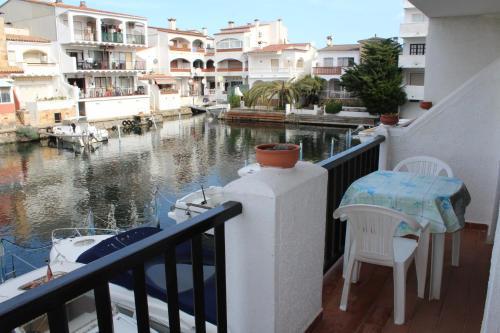 Apartamento P Alberes Bj2