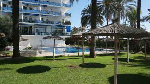 Skol Apartments